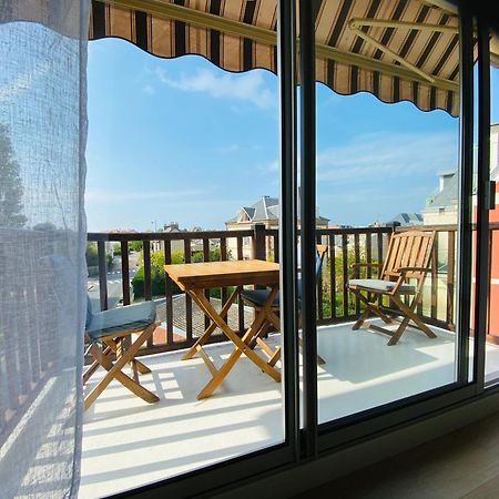 Hyper Centre - 2 Pieces Tout Confort - Terrasse - Ascenseur - Cabourg Esterno foto