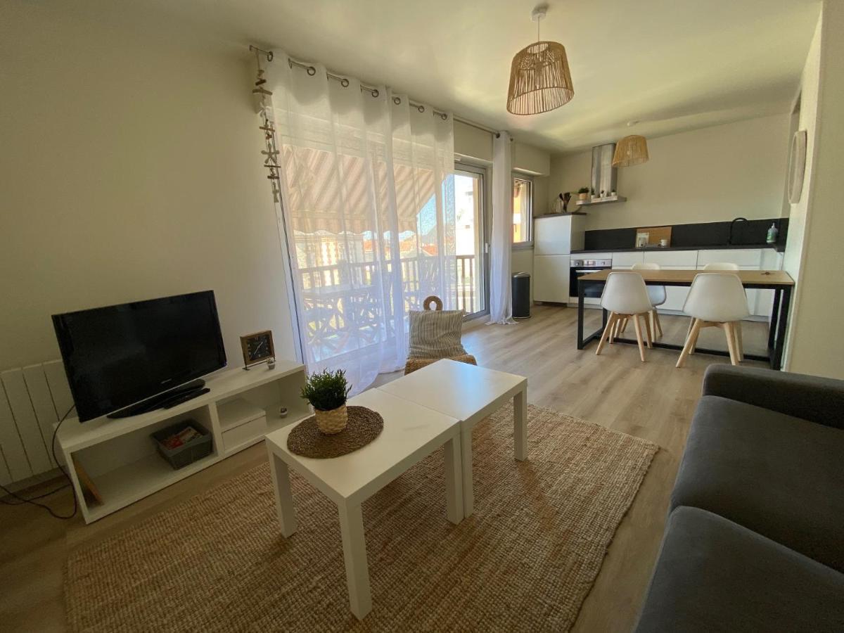 Hyper Centre - 2 Pieces Tout Confort - Terrasse - Ascenseur - Cabourg Esterno foto